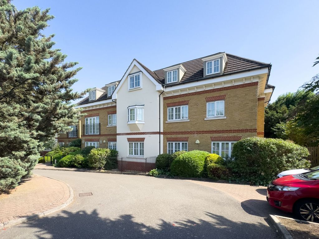 Property photo 1 of 18