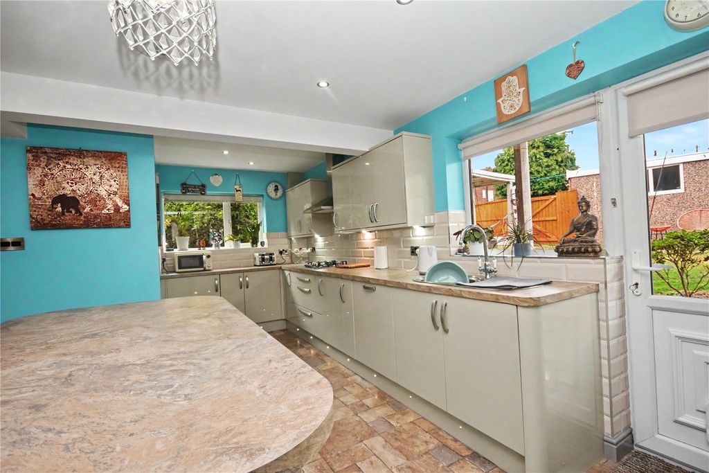 Property photo 3 of 20 Picture No. 13