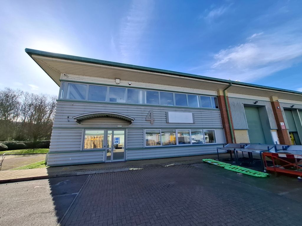 Property photo 1 of 2