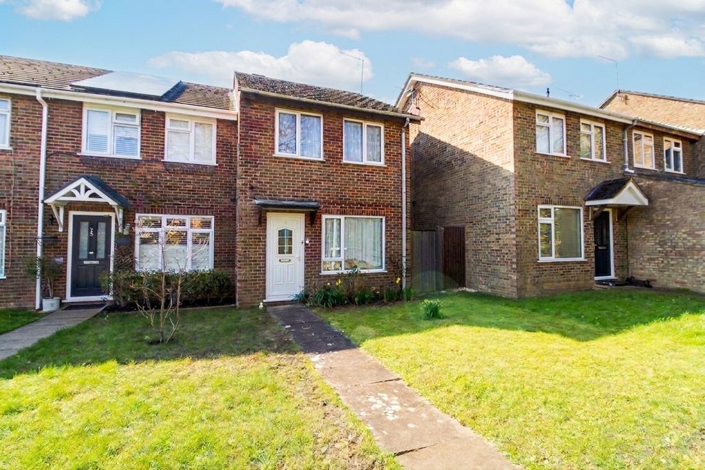 Property photo 1 of 12