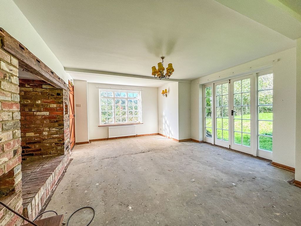 Property photo 2 of 22