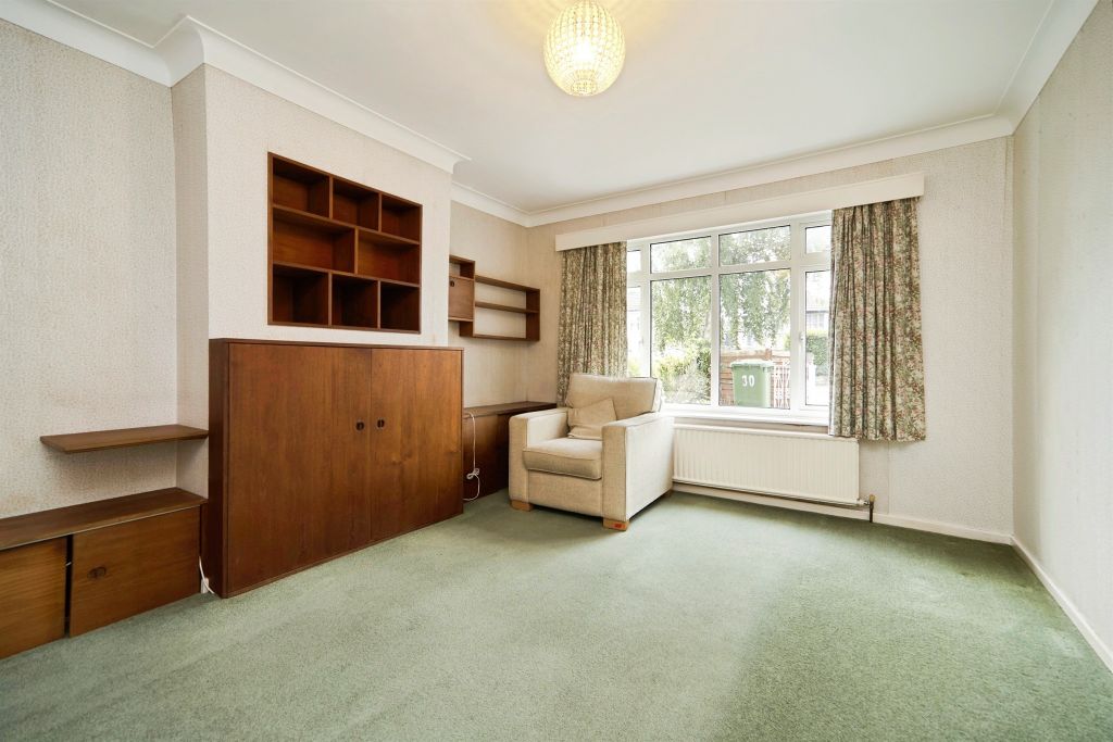 Property photo 3 of 12