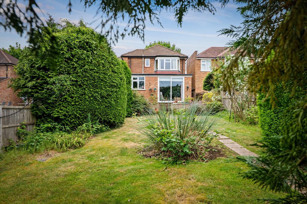 Property photo 3 of 12