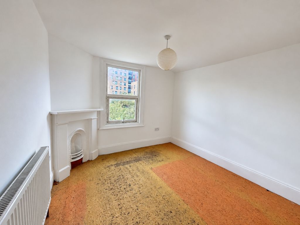 Property photo 2 of 12 Picture No. 03