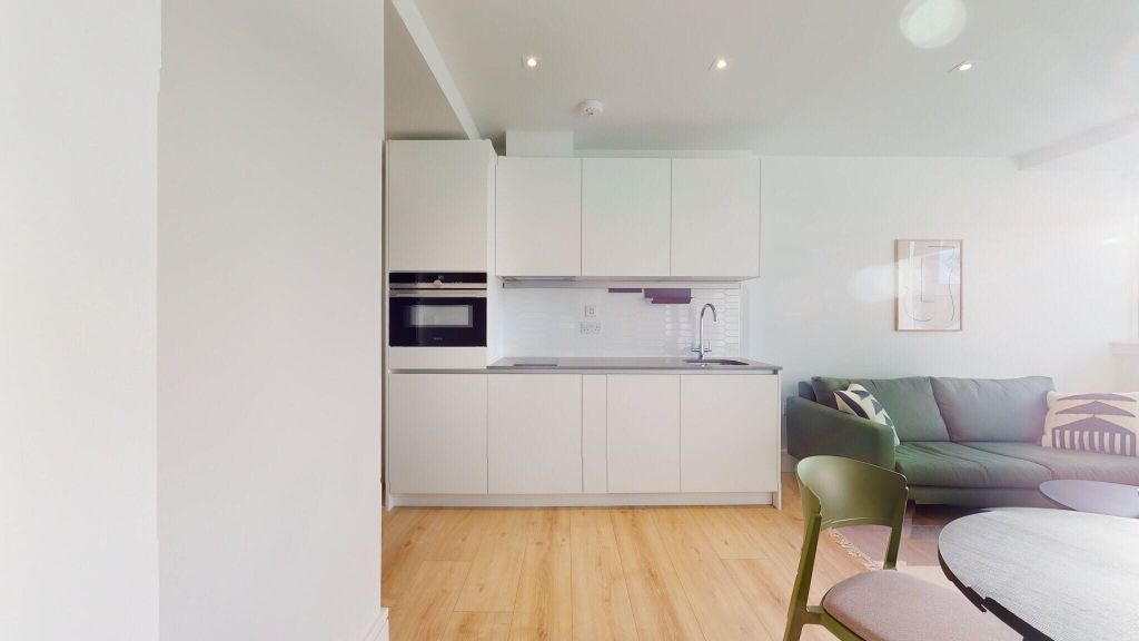 Property photo 2 of 17 Kitchen