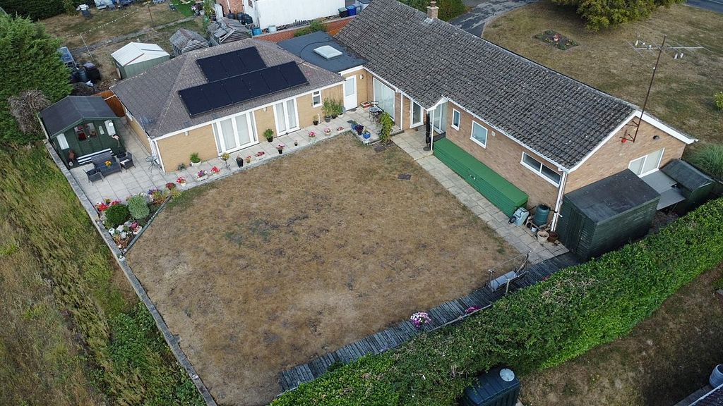 Property photo 1 of 40