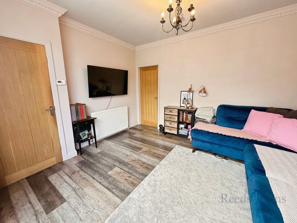 Property photo 3 of 16 Picture No. 22