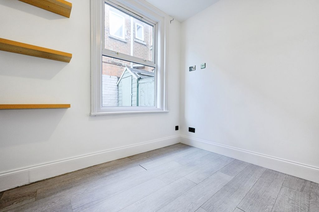 Property photo 2 of 20 Pbox-Img.Jpg