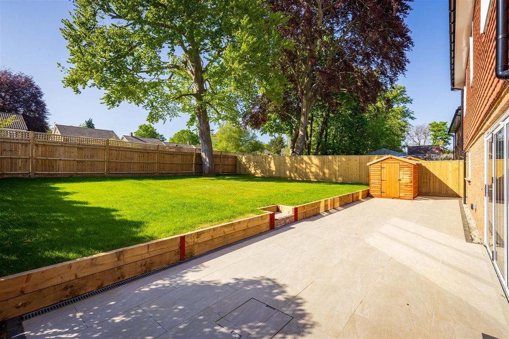 Property photo 3 of 27 Rear Garden