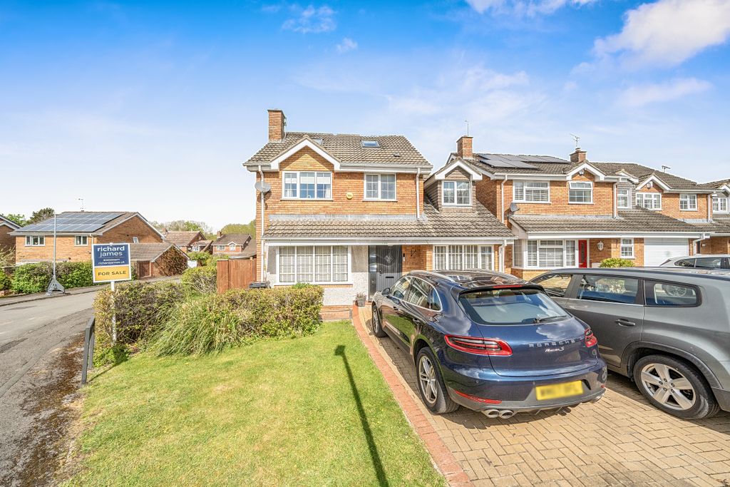 Property photo 1 of 23 14419062269Dcee886F05c