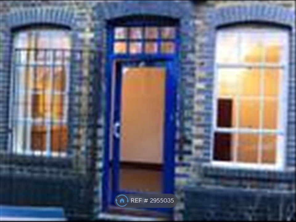 Property photo 2 of 8 Frontage