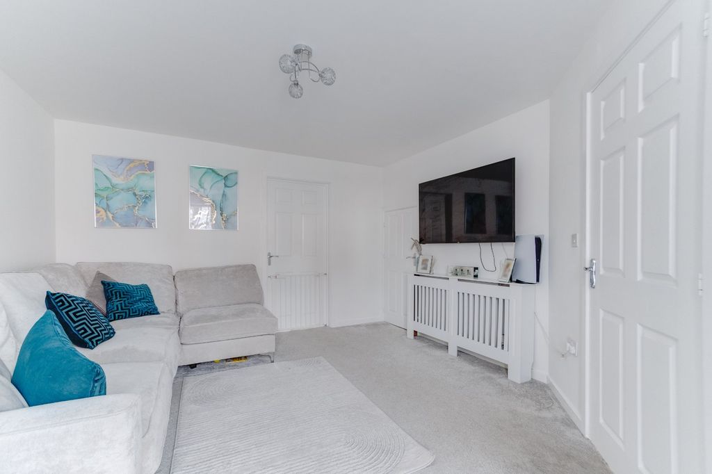 Property photo 3 of 15 Picture No. 07