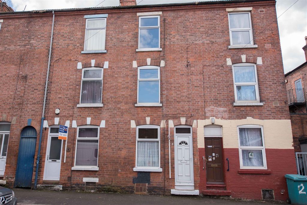 Property photo 1 of 10