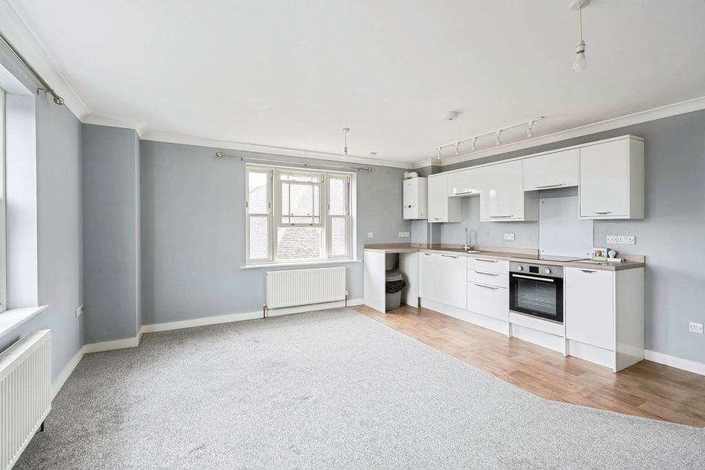 Property photo 2 of 15 Pbox-Img.Jpg