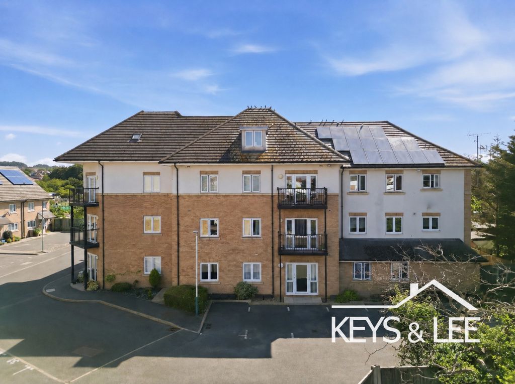 Property photo 1 of 13 5225642