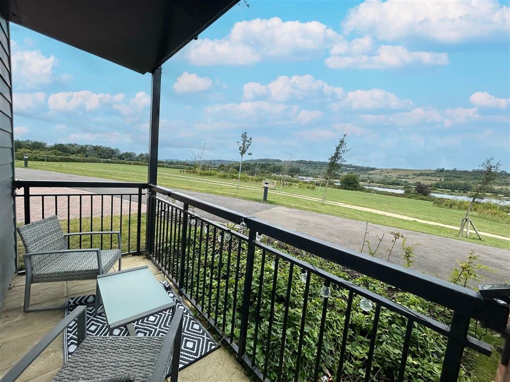 Property photo 3 of 10 Balcony