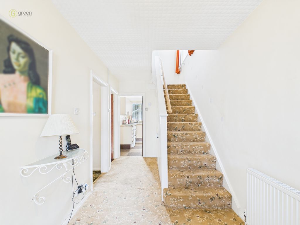 Property photo 3 of 18 Cam03830G0-Pr0235-Still007