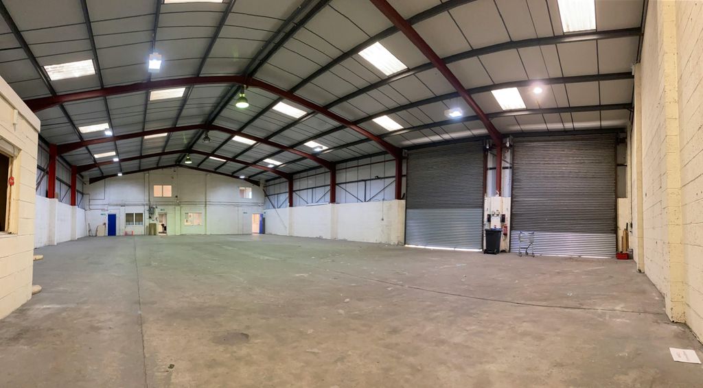 Property photo 2 of 15 Warehouse