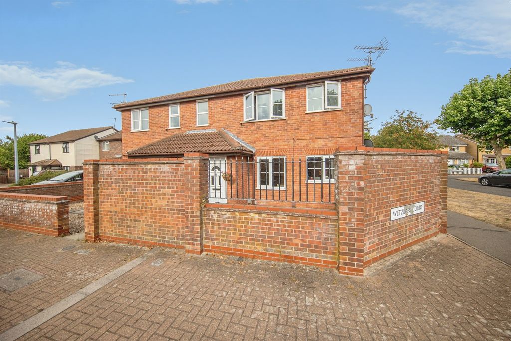 Property photo 1 of 11