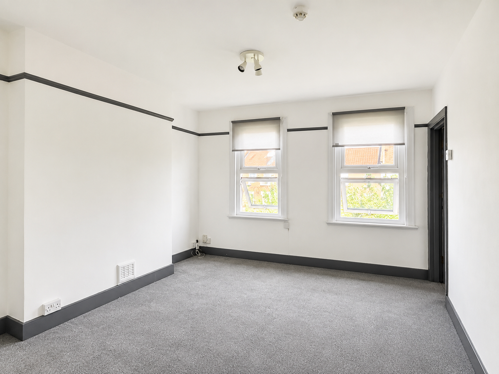 Property photo 1 of 7 959F0279-CC3A-4D2C-B50E-5D2C4924957B (002)