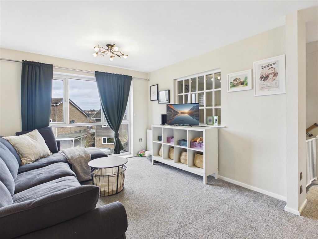 Property photo 3 of 21 Cam05476G0-Pr0132-Still004.Jpg