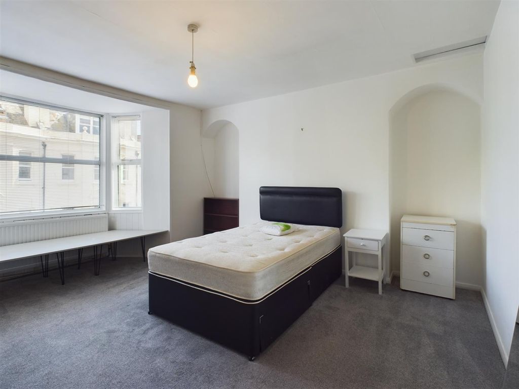 Property photo 3 of 7 Cam02534G0-Pr0389-Still010.Jpg