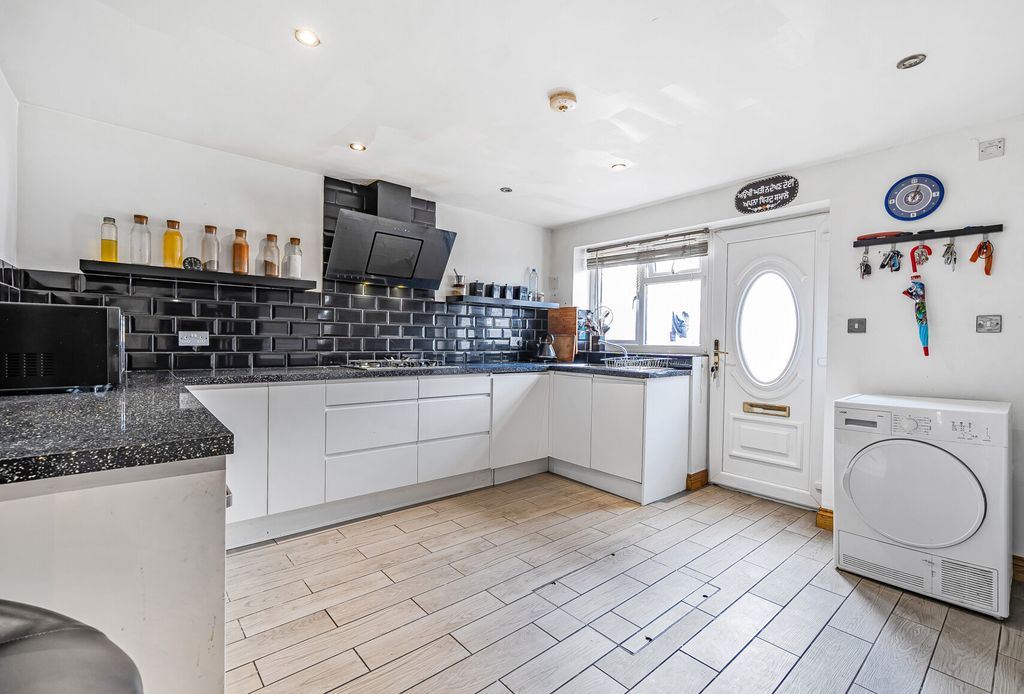 Property photo 2 of 16 1172887 (15).Jpg