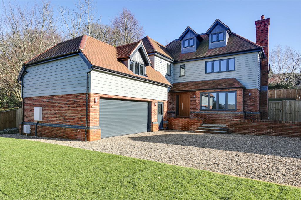 Property photo 3 of 17 Picture No. 02