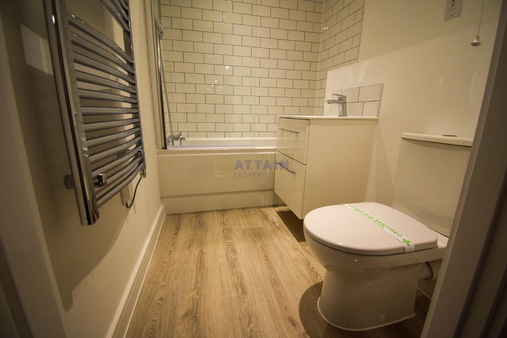 Property photo 3 of 14 Bathroom 2.Jpg