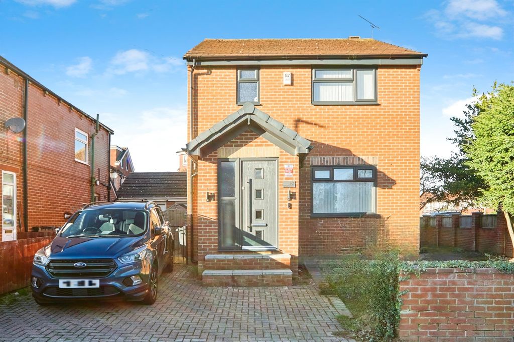 Property photo 1 of 20