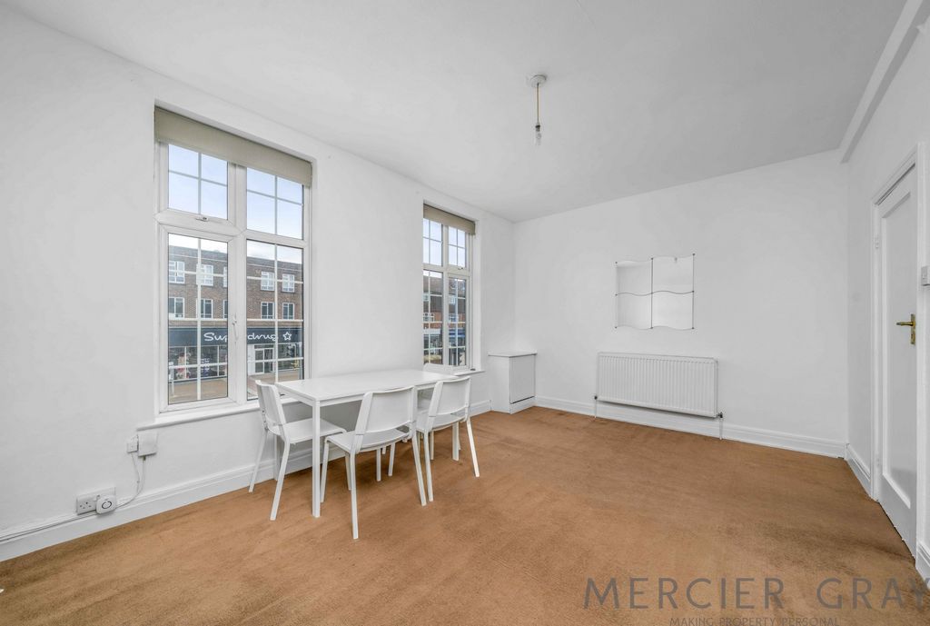 Property photo 1 of 16 Photo 7