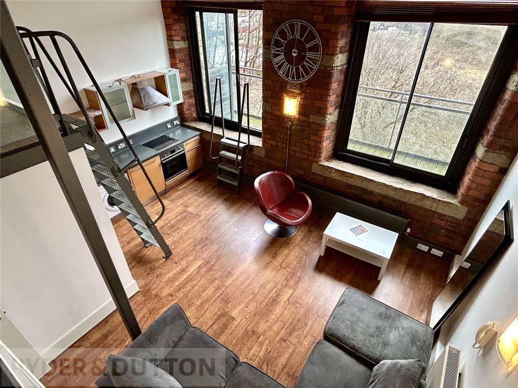 Property photo 2 of 20 Lounge/Kitchen