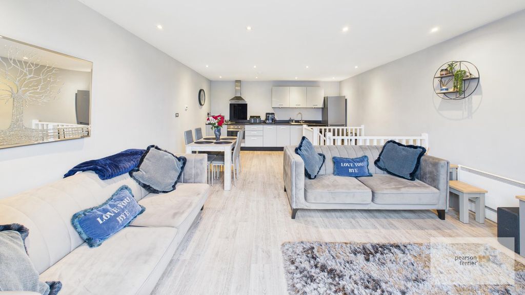 Property photo 2 of 16 Living Room