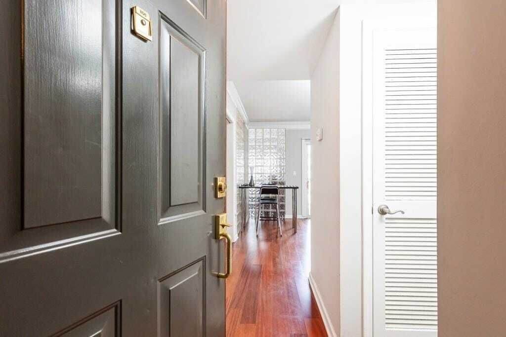 Property photo 1 of 31