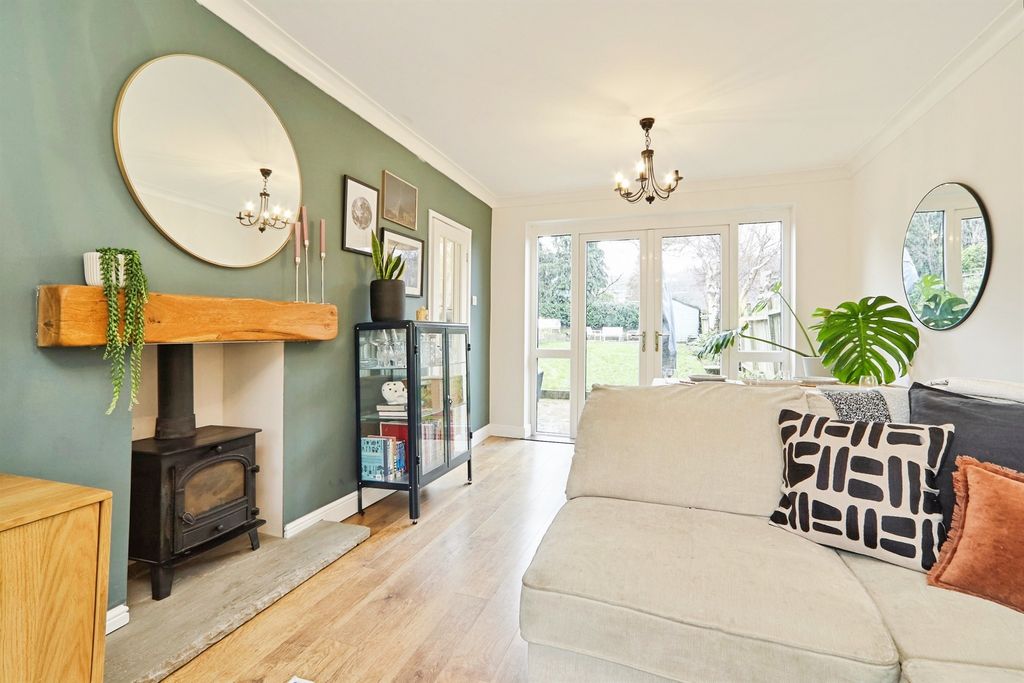 Property photo 3 of 20