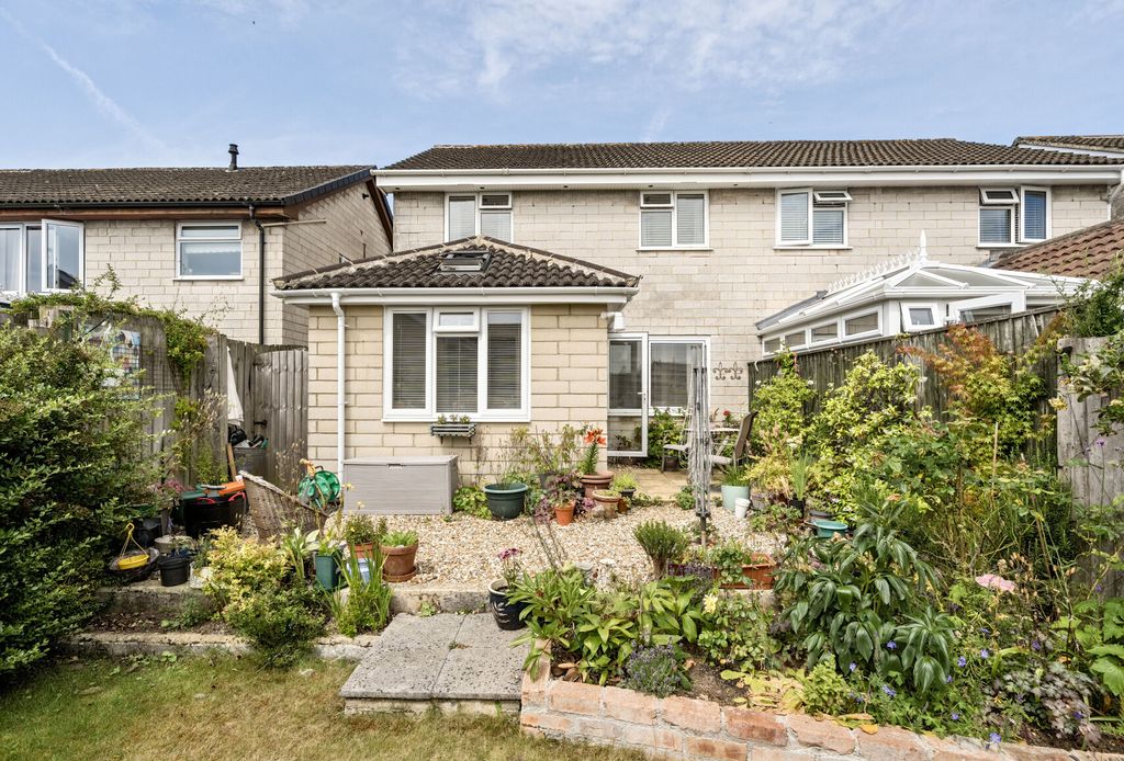 Property photo 1 of 19 1319002-8-6867Ebc...