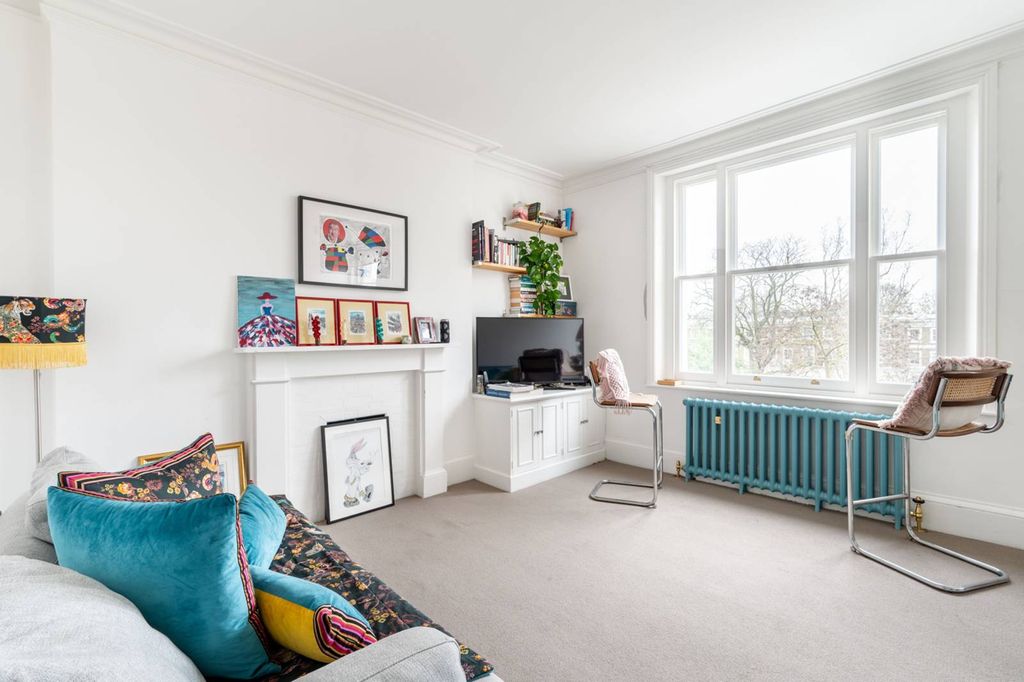 Property photo 1 of 8