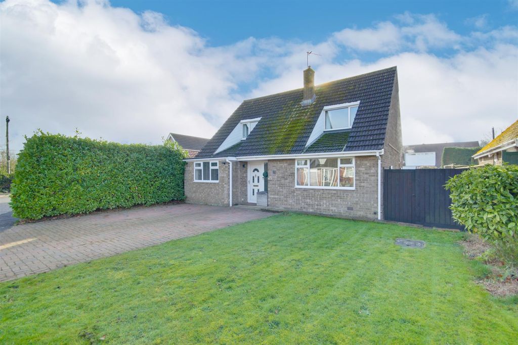 Property photo 1 of 16 Img_2730-Img_2732.Jpg