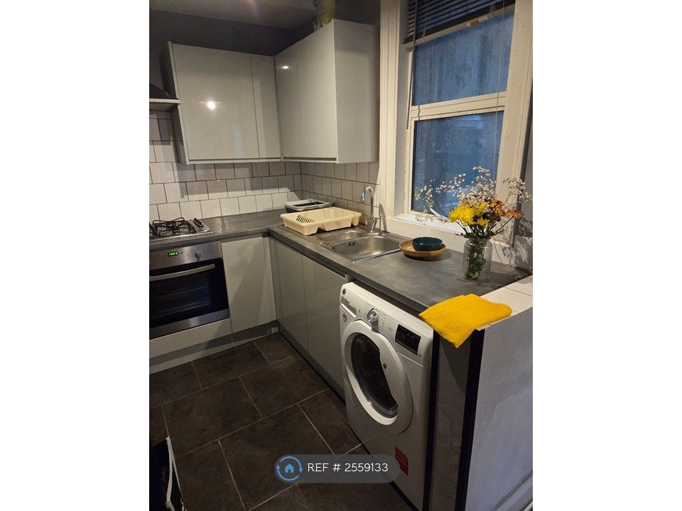 Property photo 1 of 13 Kitchen