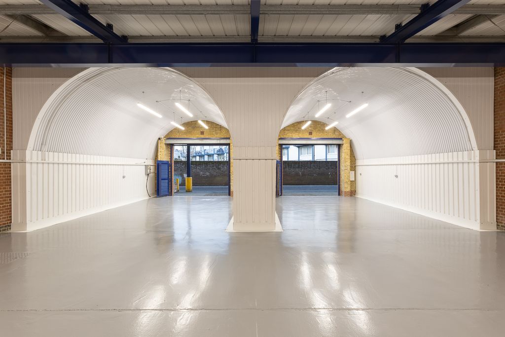 Property photo 1 of 8 An Empty Arch With White Lining, Made Up Of Two Interlinked Arches.
