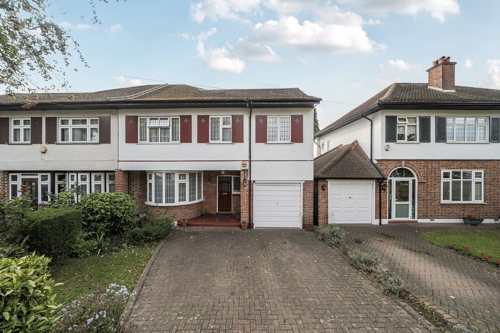 Property photo 1 of 24 1354388-3-68c7Dae...