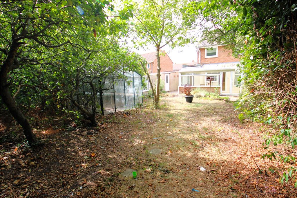Property photo 3 of 19 Picture No. 14