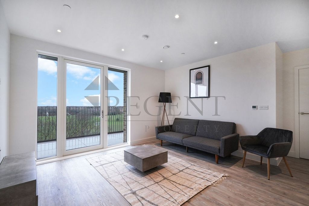 Property photo 2 of 14 Reception