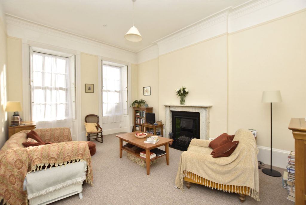 Property photo 2 of 7 Living Room
