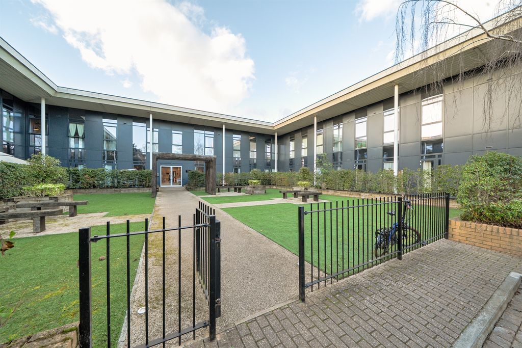 Property photo 2 of 12