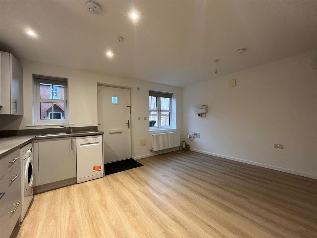 Property photo 2 of 7 F2097504-7B12-4401-B4Bf-Ada2c21Ad2d2.Jpg