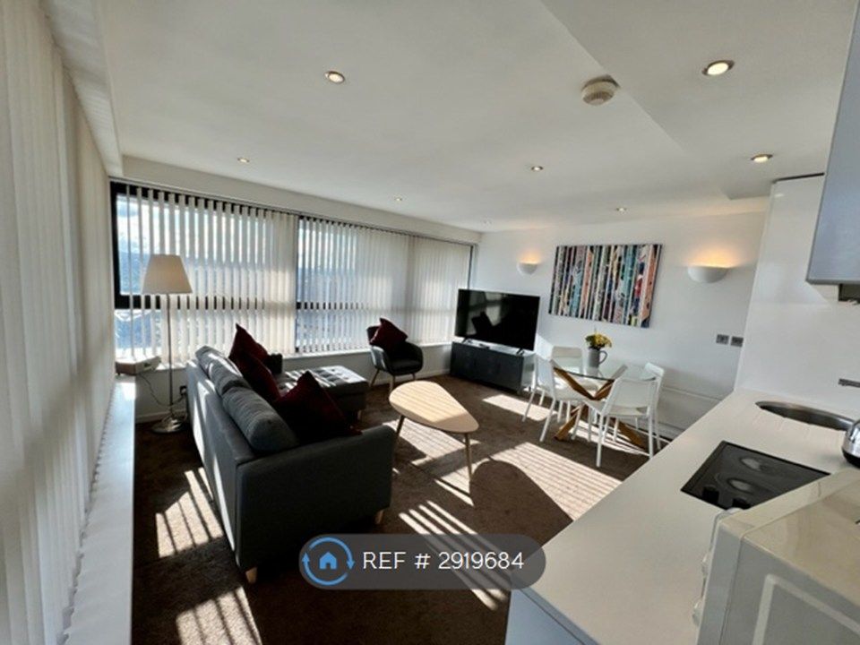 Property photo 3 of 22