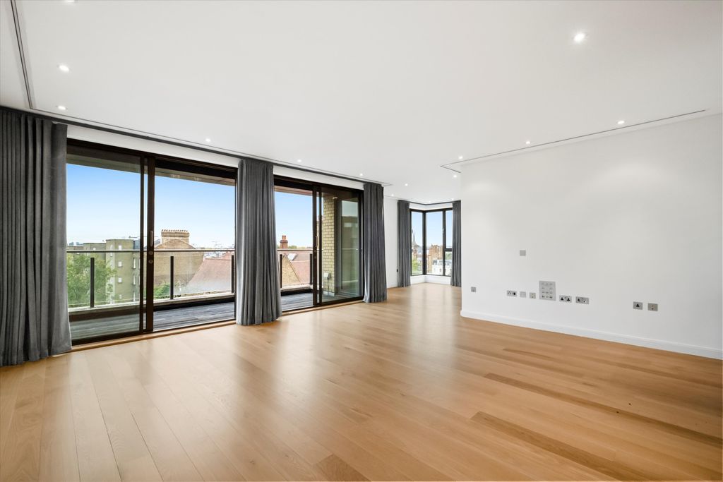 Property photo 1 of 23 Image