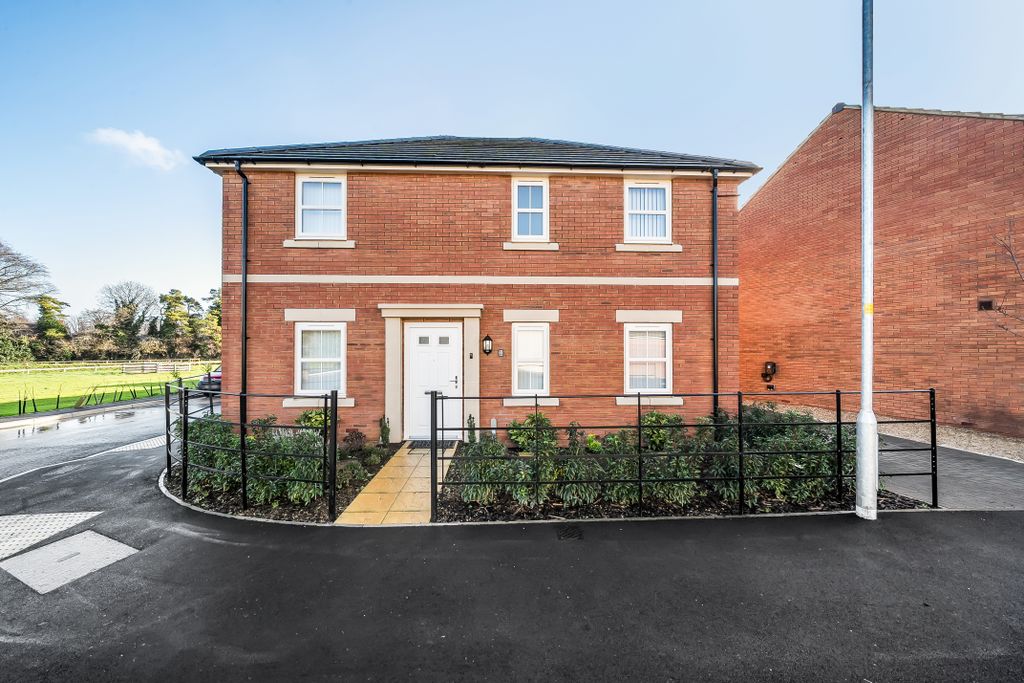 Property photo 1 of 22 13847142169299372A4696