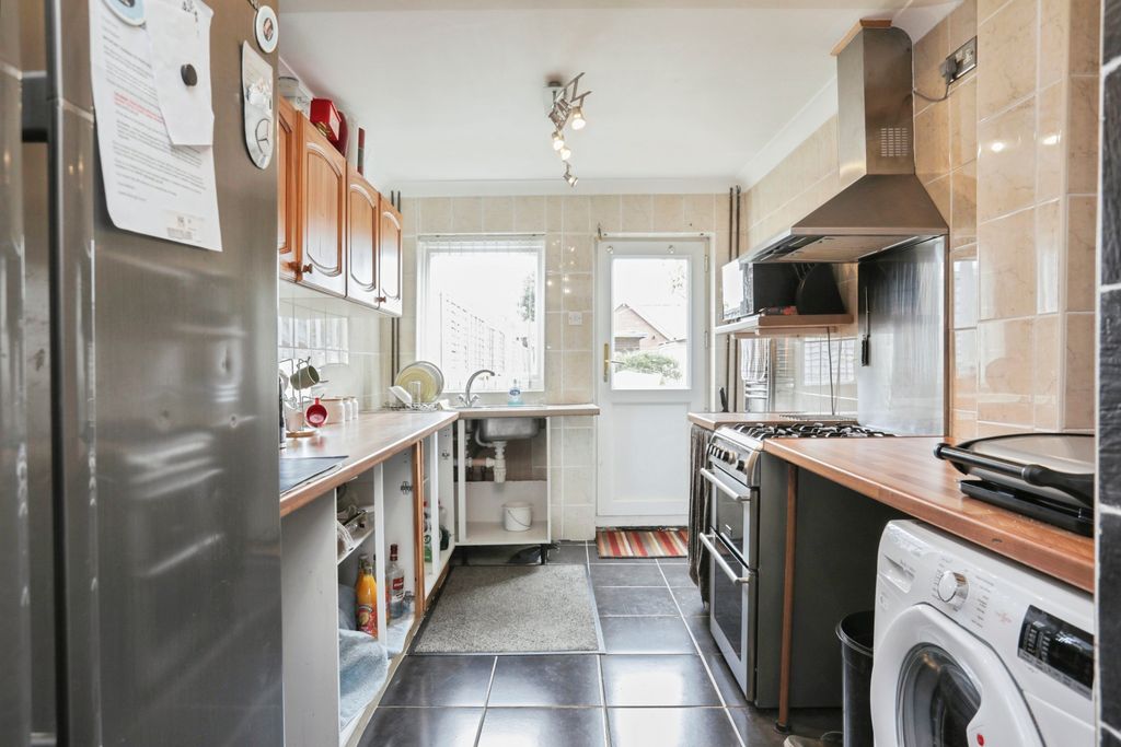 Property photo 2 of 15